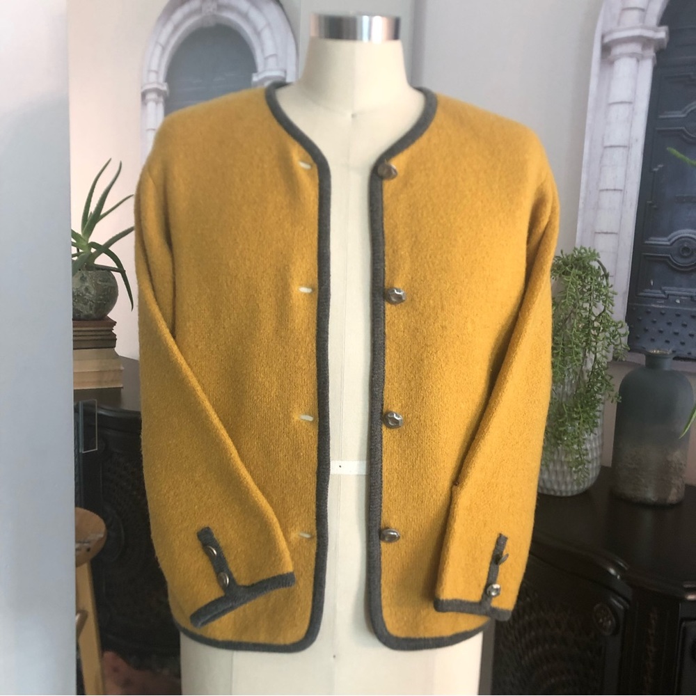 Rino Rossi mustard w/ grey trim boxy cardigan, shoulder pads 100% wool size M